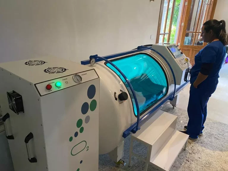 Medical-Hyperbaric-Oxygen-Chamber-3